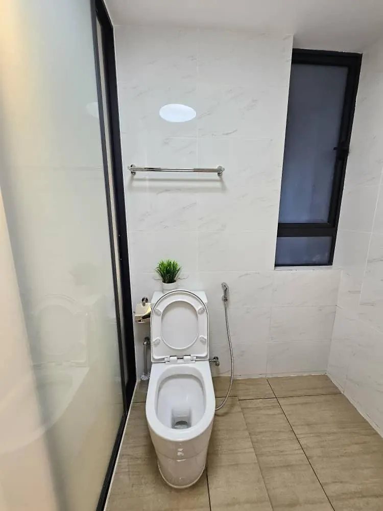 Central Park 2Br Plus 1 Stylish 6Pax Paradigm Sutera Johor Bahru Apartment